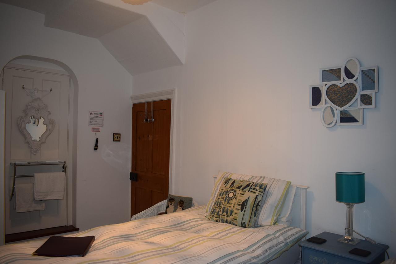 Heatherbank B&B Sandhurst  Eksteriør bilde